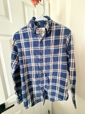 St. John's Bay Navy and White Plaid Button-Down Shirt with Tan Accents